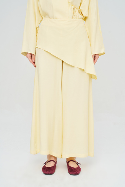 Orfeo Negro Women's Asymmetrical Waist Detailed Solid Color Wide Leg Pants