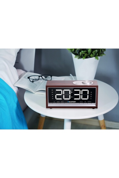Blaupunkt RADIO-CEAS CU ALARMĂ RADIO-DECODOR CU ÎNREGISTRARE BLUETOOTH CR60BT...