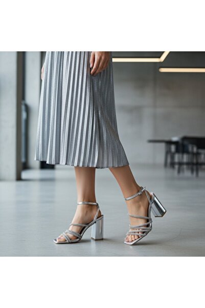OEM Sandale elegante cu toc pentru damă, design minimalist, material textil ș...