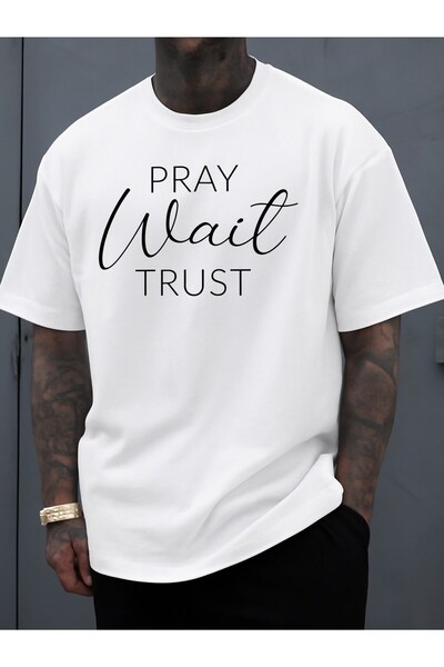 LİNA06 قميص رجالي إصدار محدود بتصميم "Pray Wait Trust" - قميص كاجوال قصير الأ...