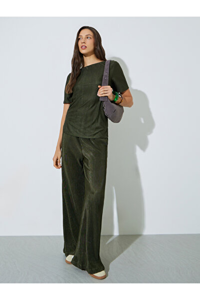 Styli Olive Wide Leg Plisse Pants