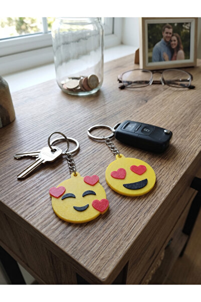 3D Layshop Set of 2 Heart and Love Emoji Keychains - Couple Combination 3D Ba...