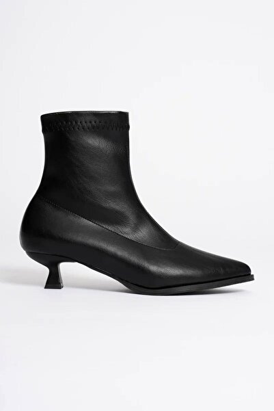 Mulini Women's Black Heeled Boots Tr23Mk01A