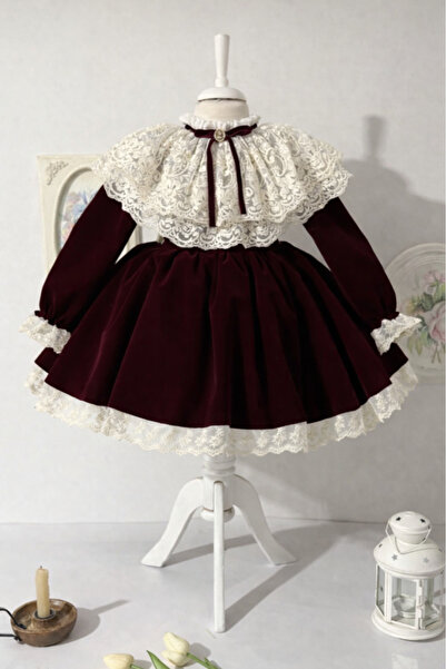 sunshine boutique15 Victorian Dress in Velvet Velveteen-8/7 Years Old