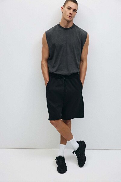 H&M Loose Fit Sports shorts with DryMove™