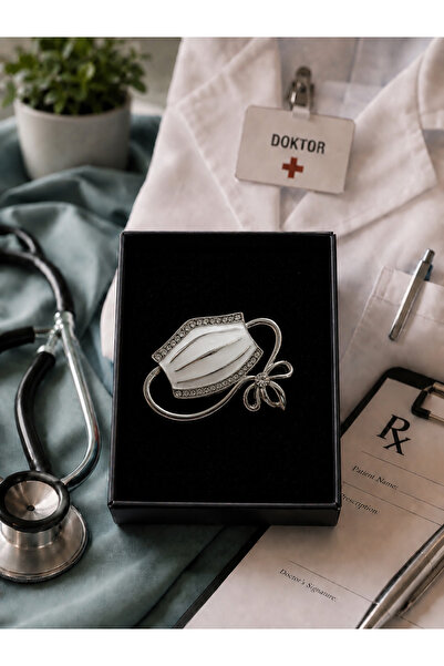 PULİNİN DÜKKANI Taşlı Maske Figürlü Broş – Doktor Hemşire Sağlık Çalışanı Hed...