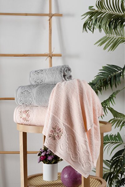 Fiesta Tekstil Handmade Embroidered 4-Piece Bath Hammam Set