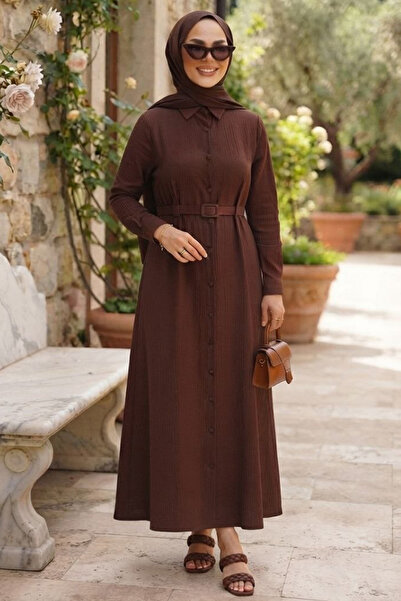 Neva Style Düğmeli Kahverengi Çilek Kumaş Tesettür Ferace 30389KH