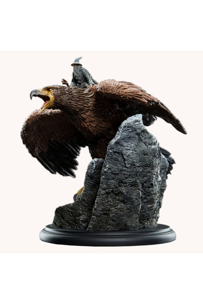 OEM Figurina Weta Workshop Stapanul Inelelor - Gandalf pe Gwaihir Mini-Statuie