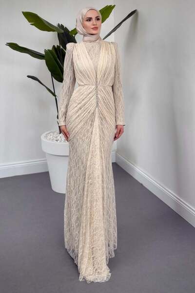 MERVEN AKYÜZ Stellina Önden Drapeli Taşlı Dantel Abiye Ekru