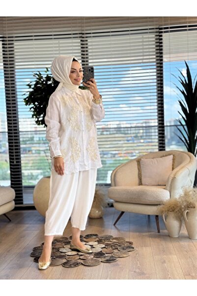 Aynaz Orfeonegro 34304 Önü Kabartma Çiçek Nakışlı Gömlek Ekru