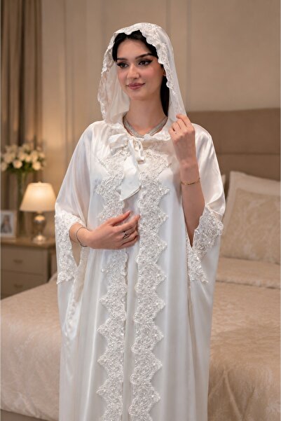 WarD Luxurious Satin Bridal Abaya with Full Cost and High-Quality Lace and He...