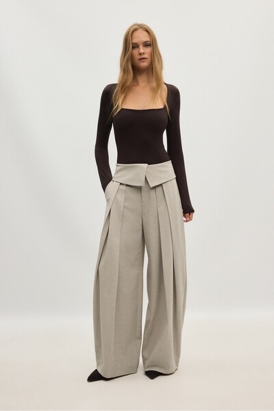 Stradivarius Kıvrık belli geniş paça pantolon
