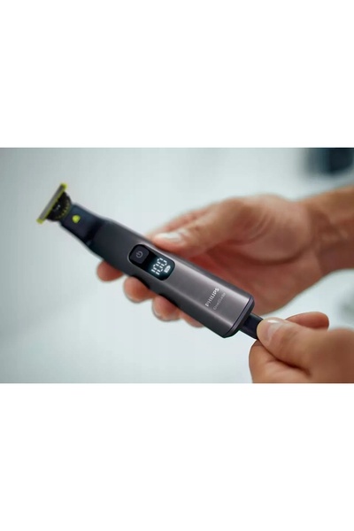 NO BRAND Philips Oneblade Pro Qp6551/15 Aparat de ras cu folie argintiu-gri p...
