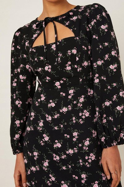 NO BRAND Rochie mini neagră cu guler tip cravată și imprimeu floral Dorothy P...