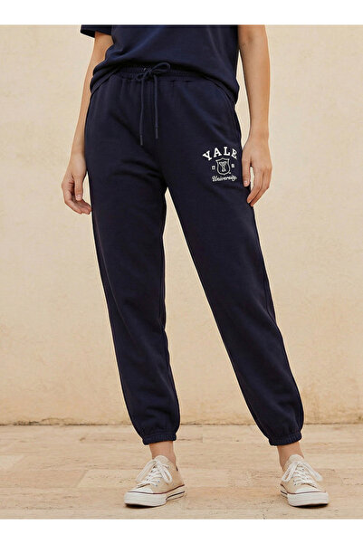 SP Characters Yale University Mid-Rise Joggers Drawstring Closure