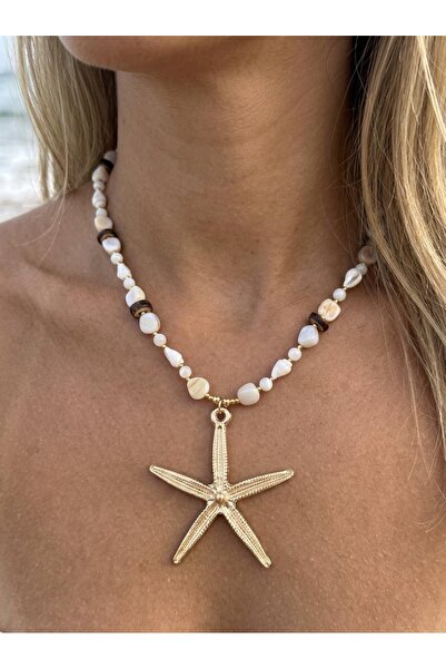 ILSA & Wooden Beaded Starfish Pendant Necklace