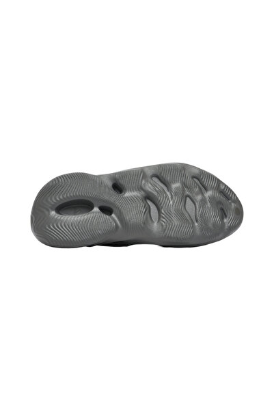 YEEZY Foam Runner Carbon