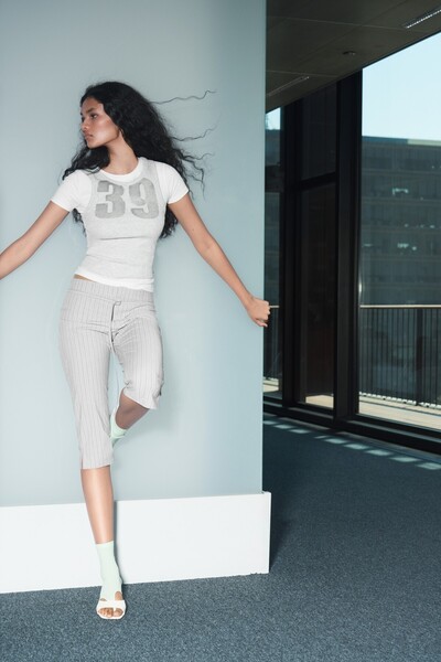 Pull & Bear Çift katlı grafikli tişört