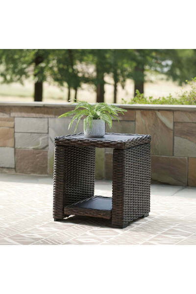 Ashley Furniture طاولة جانبية من جراسون لين