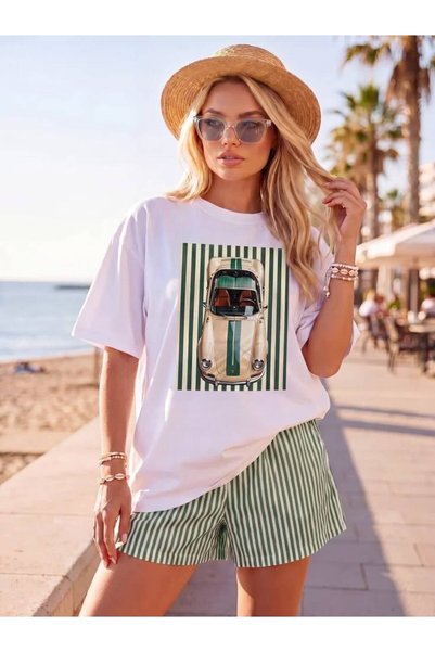 Velora Collection تي شيرت نسائي مطبوع عليه سيارة رياضية مفتوحة من الأعلى بخطوط خضراء