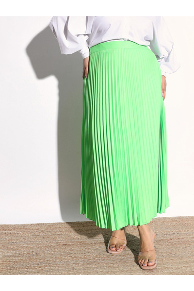 Sassafras By Styli Plus Size Neon Green Solid Accordion Pleated Maxi Skirt