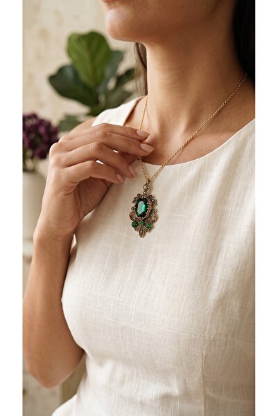 FAYRA ACCESSORIES Authentic Design Necklace with Crystal Stones