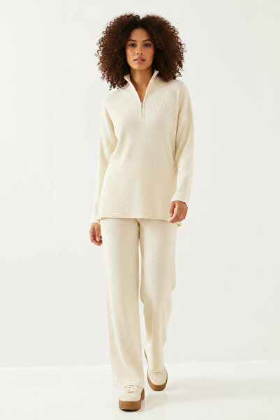 Generic Brand Women's Long Sleeve Ecru Top and Bottom Set