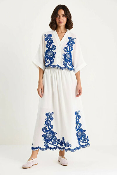 Şeker Portakalım Women's Embroidery Detailed Bat Sleeve Lined White Navy Blue...