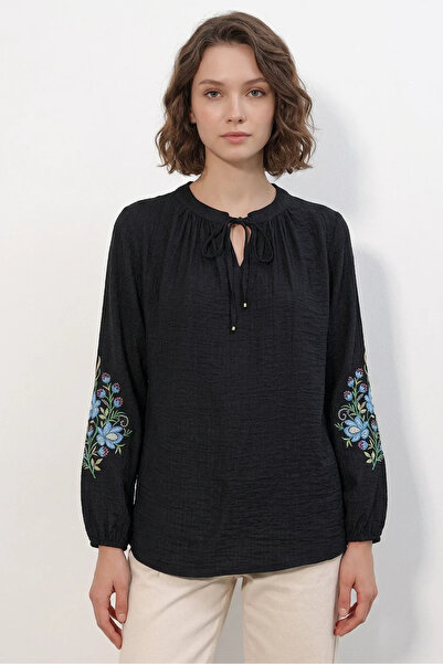 Generic Brand Women's Lace-Up Oversize Embroidered Floral Patterned Black Blouse