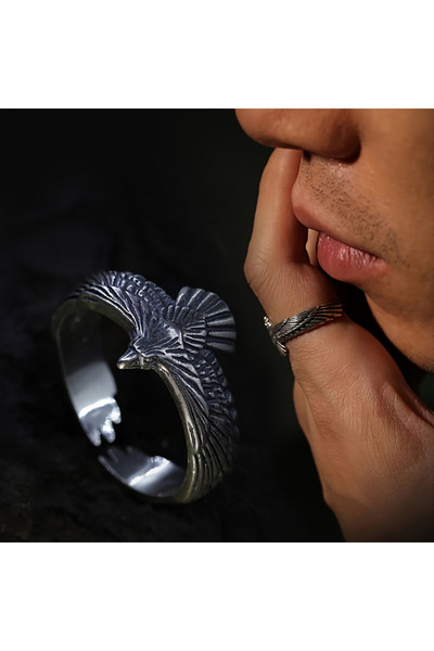 Choice resizable Silver 1 piece vintage eagle alloy ring Fashionable, trendy,...