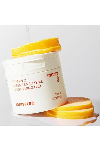 Innisfree Yeşil Çay ve C Vitamini İçerikli Aydınlatıcı Tonik Ped 60 Adet