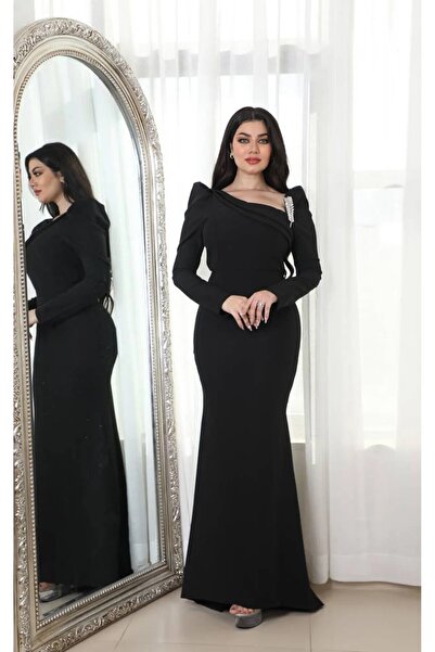 Stylish Fashion فستان من ستايلش فاشن ترطي أنيق باللون الأسود مزين بإكسسوار