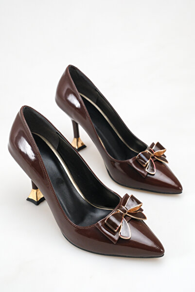 UBEYD AYAKKABI Patent Leather Shiny Pointed Toe Heeled Women's Shoes
