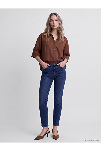 LC Waikiki Rmz Gi̇yi̇m Farkiyla Mom Fit Women's Jean Pants