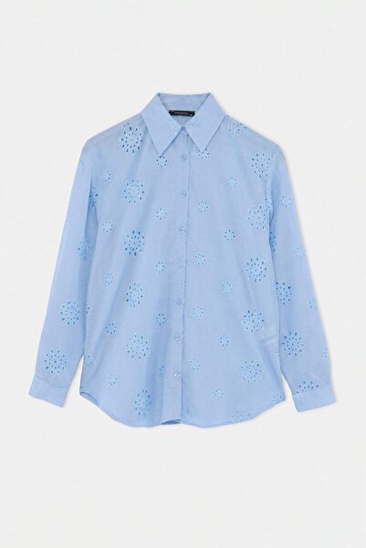 Trendyol Collection Mavi Oversize/Wide Cut Brode Shirt Twoaw27Go00035