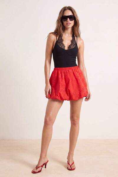 Trendyol Collection Fustă scurtă roșie Brode Balon TWOSS26ET00173