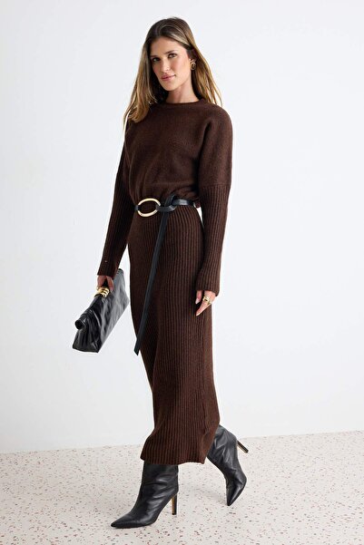 Trendyol Collection Brown Wide Fit Maxi Length Knitwear Dress Twoaw27El00007