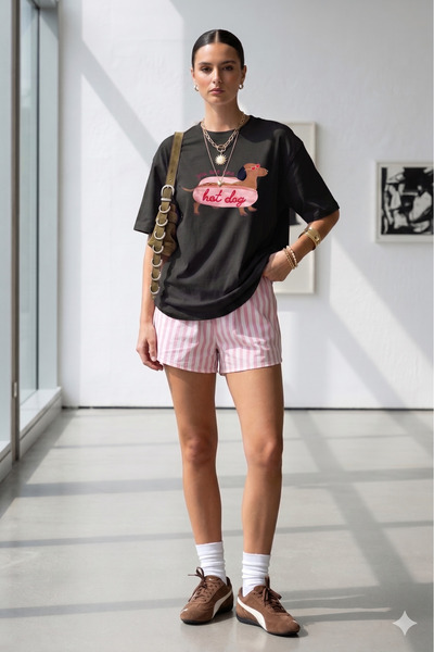 NO 601 Tricou negru din bumbac pieptănat, oversize, cu imprimeu Hot Dog, croi...
