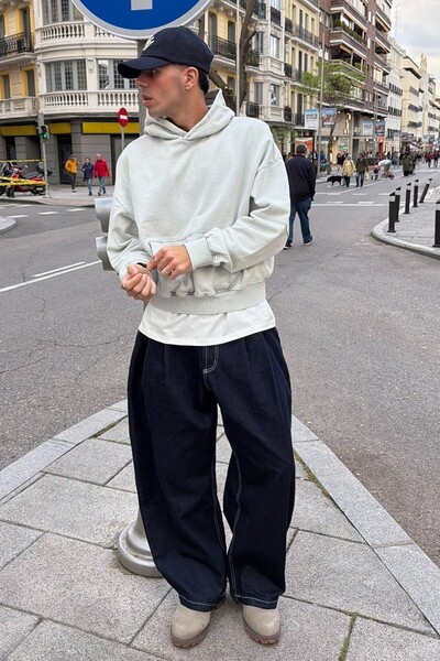 Bershka Boxy fit kapüşonlu yıkamalı sweatshirt