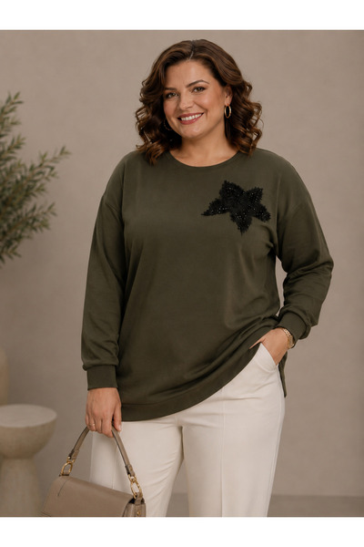 OYERGA MODA Women's Plus Size Butterfly Appliqué Oversized Sweatshirt