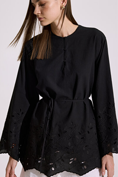 Manuka Embroidery Detail Tunic Black