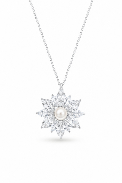 Lucente Jewellery قلادة نسائية مميزة مع علبة - قلادة نسائية على شكل زهرة اللو...