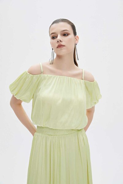 mica Solid Ruffled Maxi Skirt