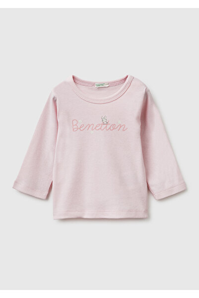 United Colors of Benetton تيشيرت طويل الأكمام باللون الوردي الفاتح للأطفال مع...