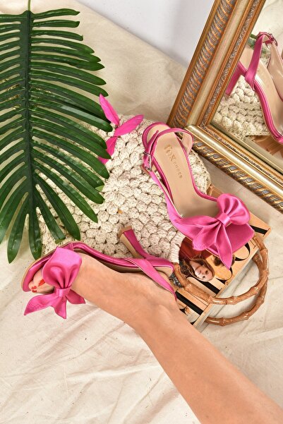 Fox Shoes Pantofi cu toc pentru femei cu detaliu panglică din satin fucsia K7...
