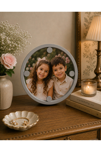 İDC ANI Kişiye Özel Sizin Fotoğraflarınızdan Oluşan Dekoratif 18X18 cm Çerçeve