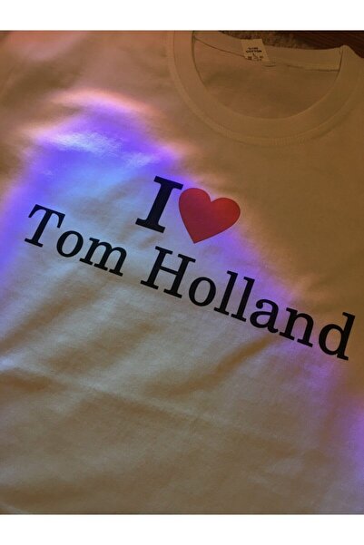TIMESWASTINGIRL Marvel Spiderman Tom Holland Tshirt