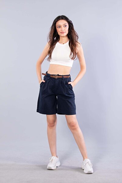 Mckanzie 5439 shorts with belt accessory