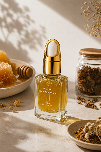 AMOUR DE LA NATURE Propolis Aydınlatıcı Yüz Serumu 30ML